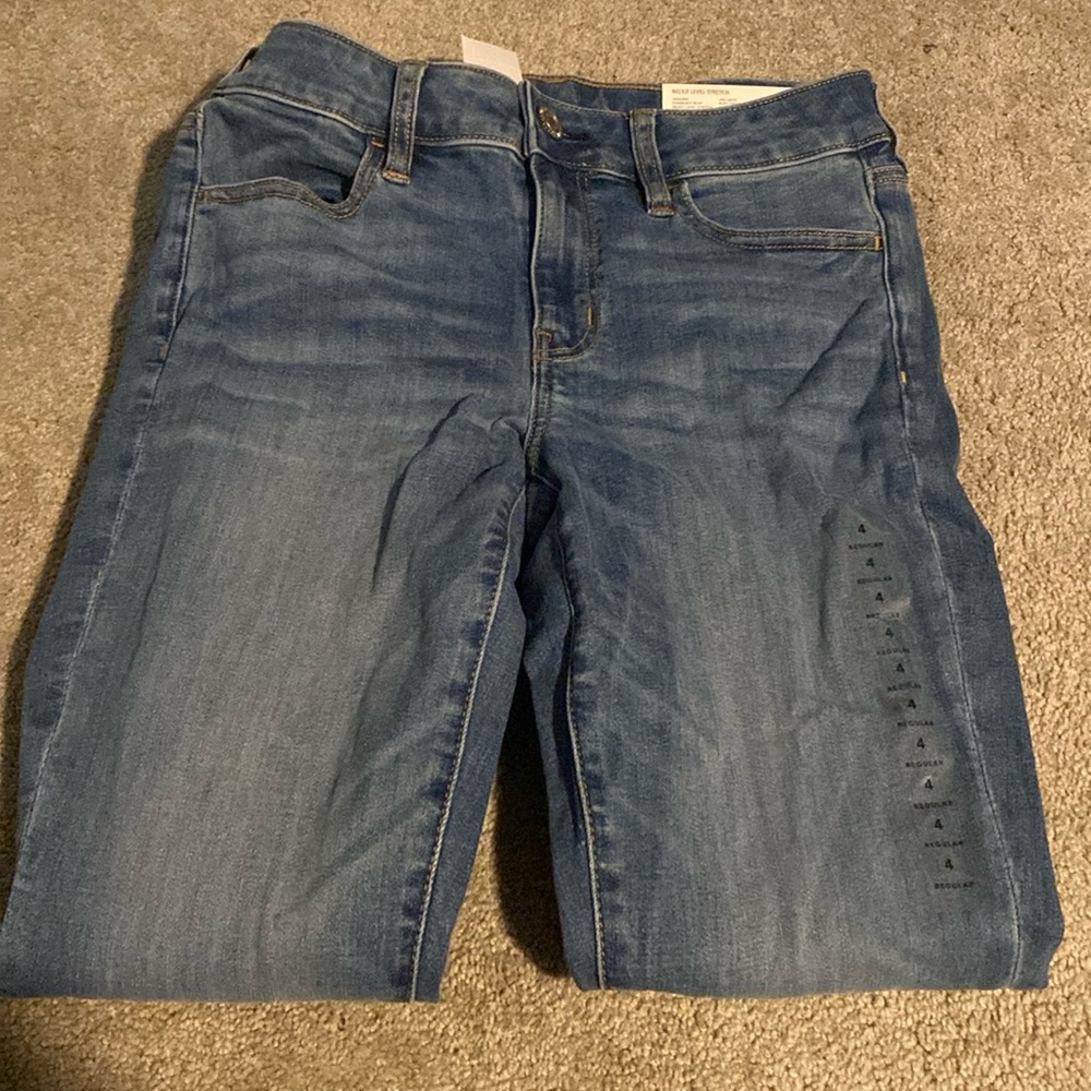 NWT size 4 American eagle blue stretch jeggings